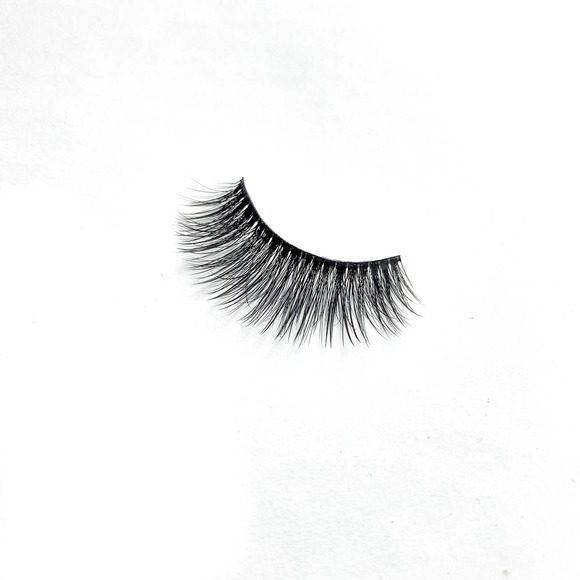 Violet Natural Full & Long Volume False Lashes - Picture 8 of 12